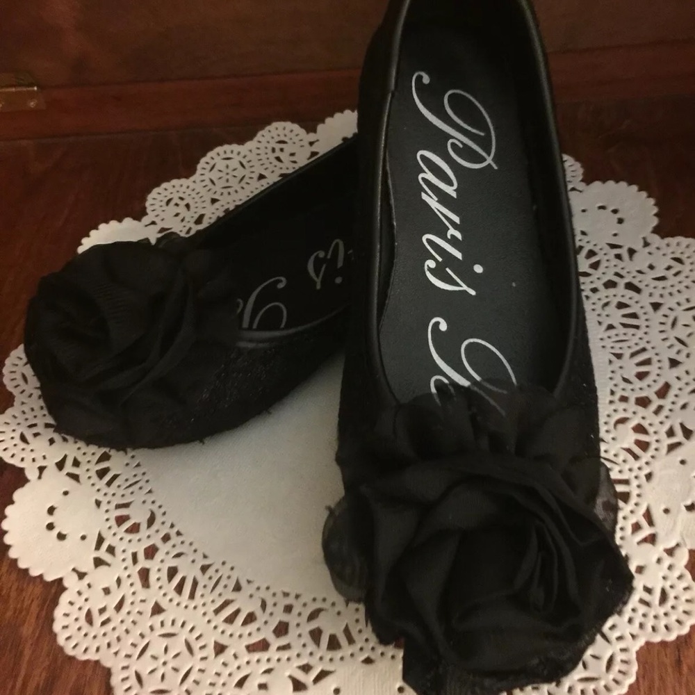 🌻Paris Blues Girls Sz 12 Black Lace/Glitter Flat